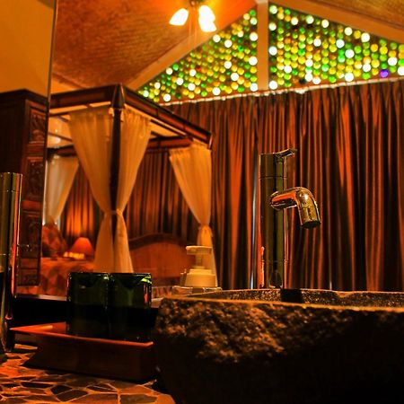 Tempat Senang Spa Resort & Restaurant Sekupang Esterno foto