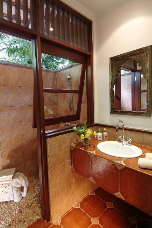 Tempat Senang Spa Resort & Restaurant Sekupang Camera foto
