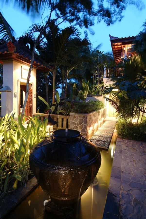 Tempat Senang Spa Resort & Restaurant Sekupang Esterno foto
